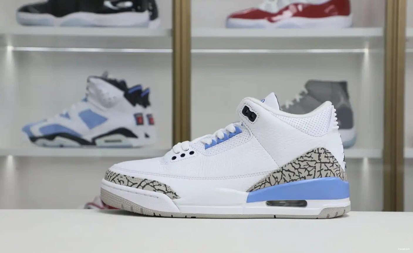 3 Jordan retro